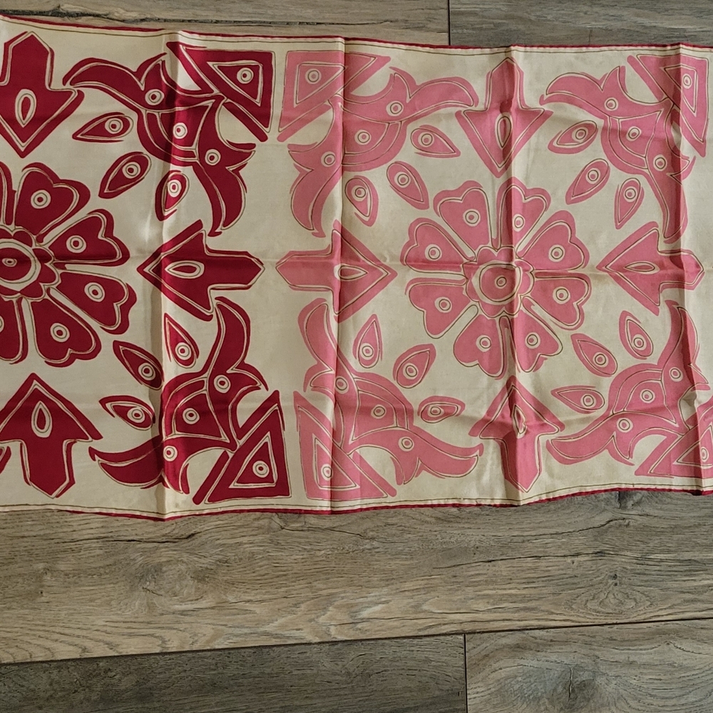 Vintage Vera Neuman silk scarf